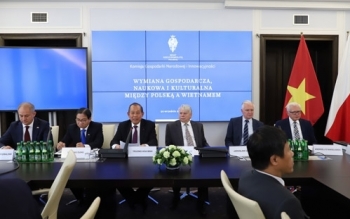 Phó Thủ tướng Thường trực dự Hội thảo Hợp tác kinh tế Việt Nam - Ba Lan