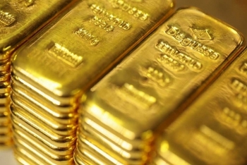 Cập nhật giá vàng mới nhất sáng 17/9: Tiếp đà giảm mạnh, vàng xa dần mốc 42 triệu đồng/lượng