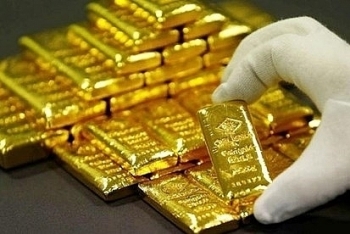 Cập nhật giá vàng mới nhất 18h ngày 28/9: Vàng kiên trì giữ mốc 42 triệu đồng/lượng