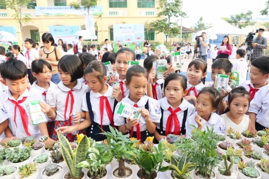 “Quỹ 1 triệu cây xanh cho Việt Nam”: Lan tỏa tình yêu thiên nhiên, môi trường đến với học sinh