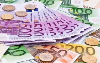 Tỷ giá ngoai tệ ngày 22/10: Euro và bảng Anh đồng loạt tăng mạnh