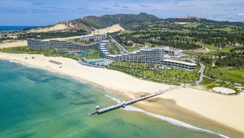 Khám phá vẻ đẹp của quần thể vừa được WTA vinh danh “Khu nghỉ dưỡng biển hàng đầu Việt Nam”