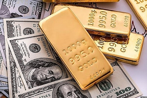 Dự báo giá vàng ngày 19/10/2021: Có thể giảm thêm vì áp lực từ đồng USD mạnh?