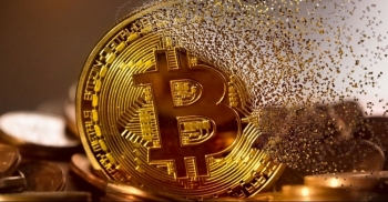 Giá Bitcoin ngày 12/2: Đứng yên