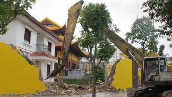 Đấu giá tài sản thanh lý vật tư, vật liệu thu hồi từ tháo dỡ của trụ sở Cục thuế tỉnh Yên Bái (cũ)