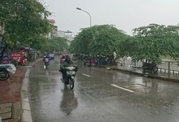 Dự báo thời tiết đêm 10 và ngày 11/5: Hà Nội có mưa rải rác