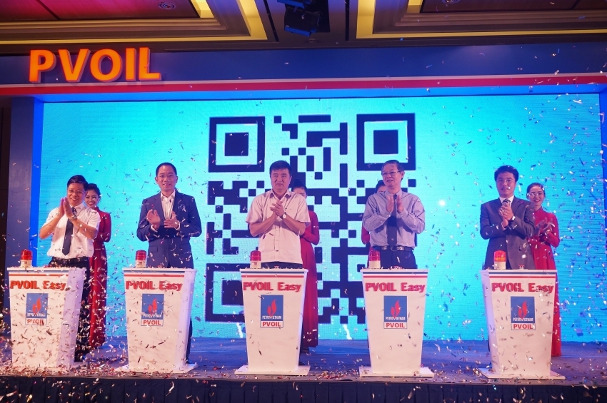 pvoil dua thanh toan bang qr code khi mua xang dau