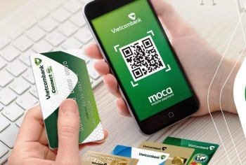 Nên đăng ký thẻ tín dụng Vietcombank online hay offline?