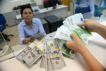 Người nước ngoài cư trú hợp pháp tại Việt Nam vẫn được gửi tiền có kỳ hạn