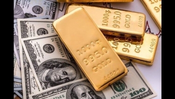 Tiền đô và vàng - Kênh đầu tư nào tốt?
