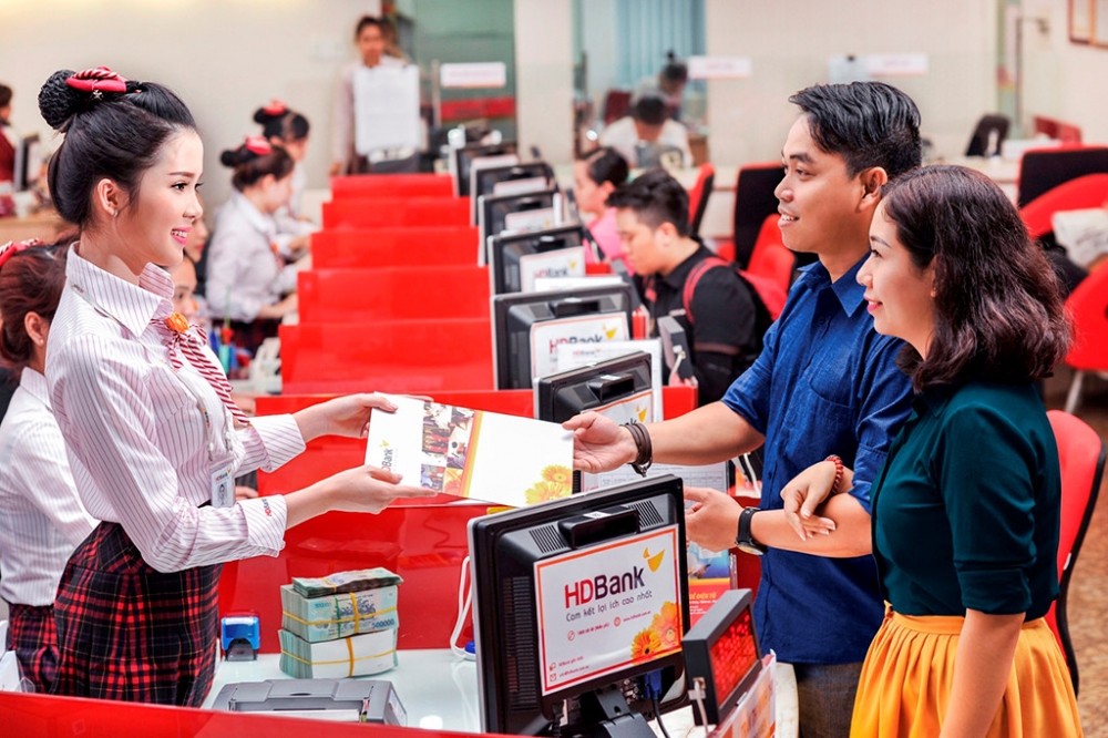 hdbank duoc vinh danh top 6 ngan hang tmcp uy tin nhat 2019