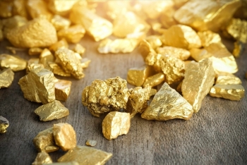 Giá vàng 9999, vàng miếng SJC, vàng tại Bảo tín Minh Châu ngày 12/8: Giảm đến 400 nghìn đồng/lượng