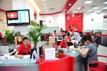 Techcombank lọt top 50 Công ty niêm yết tốt nhất Việt Nam