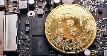 Giá Bitcoin ngày 25/11: Bitcoin tụt dốc, thị trường tiền mật mã rực đỏ