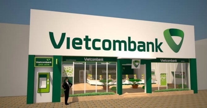 vietcombank giam phi rut tien mat tai atm khac ngan hang tu ngay 1511