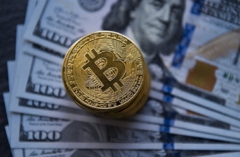 Giá Bitcoin ngày 3/12: Ổn định đầu tuần mới