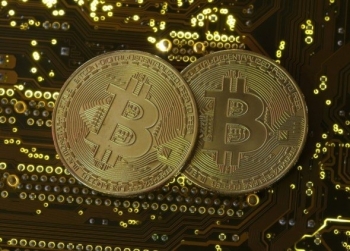 Giá Bitcoin ngày 13/12: Chờ thời cơ xác định xu hướng