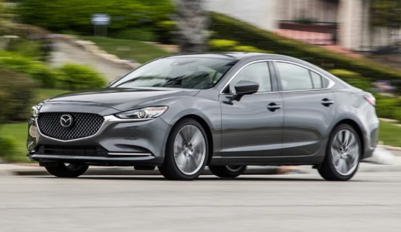 Giá lăn bánh xe Mazda 6 ngày 11/1/2021: Giảm giá tiền mặt lên đến 30 triệu đồng