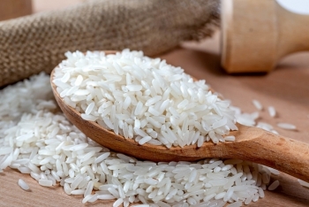 Giá gạo hôm nay 25/2: Chưa có dấu hiệu giảm