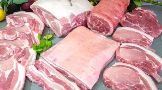 Giá thịt heo hôm nay 7/3: Tăng mạnh tại chợ truyền thống