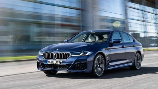 Bảng giá niêm yết xe BMW 5-Series ngày 8/3/2021: Ưu đãi 1 năm bảo hiểm vật chất