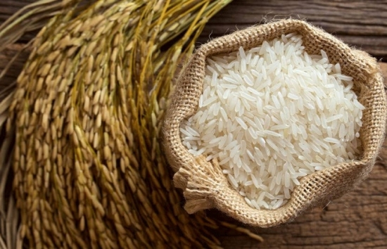 Giá gạo hôm nay 5/4/2021: Gạo Việt xuất khẩu giữ mức cao