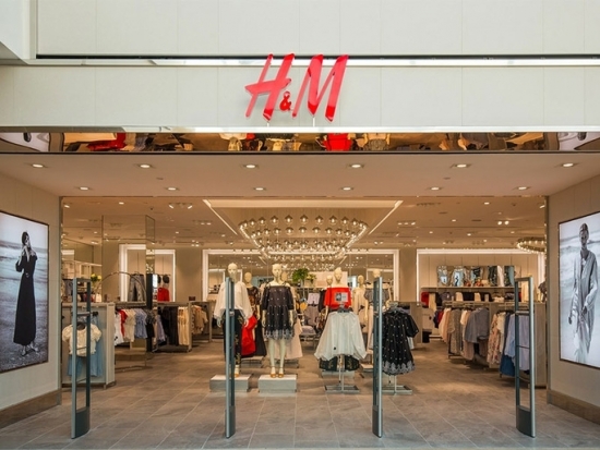 Đại diện H&M Việt Nam nói gì khi bị cộng đồng mạng kêu gọi tẩy chay?