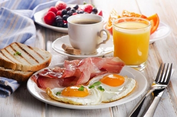 Nếu không muốn tự hại sức khỏe của chính mình, hãy loại bỏ ngay 6 món này trong thực đơn bữa sáng