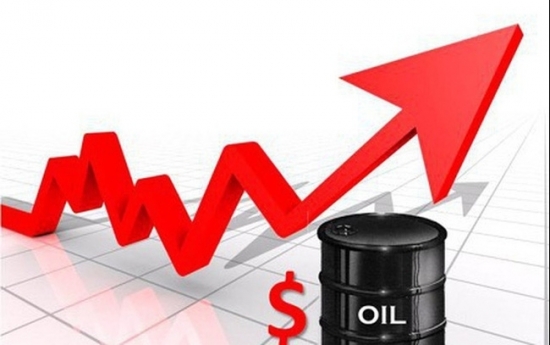 Giá xăng dầu hôm nay 3/5/2021: Lấy lại đà tăng