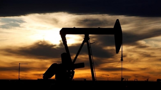Giá xăng dầu hôm nay 28/5/2021: Thị trường trong nước bình ổn giá