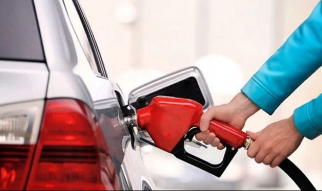 Giá xăng dầu sắp vượt đỉnh: Làm sao để hạ nhiệt?