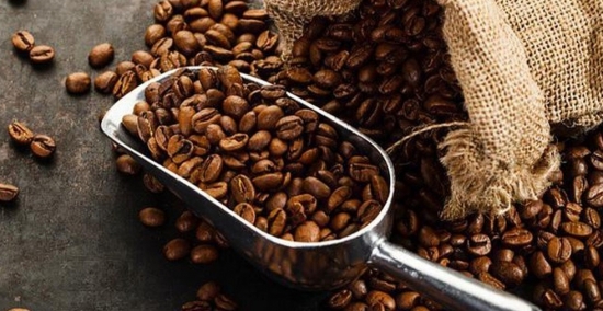 Giá cà phê hôm nay 1/7/2021: Cà phê Robusta tăng mạnh vượt ngưỡng 1.700 USD