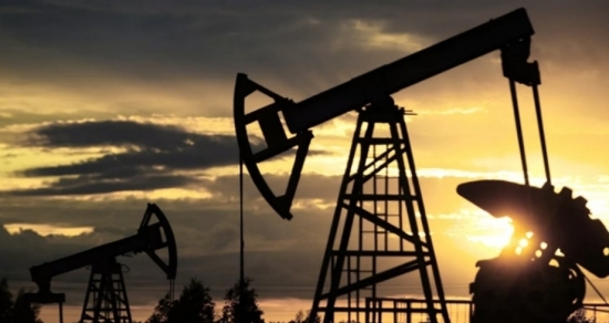 Giá xăng dầu hôm nay 5/7/2021: Dấu hiệu hụt hơi, giá dầu vẫn giữ xu hướng tăng