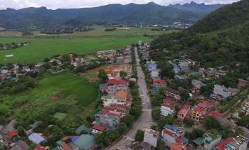 Đấu giá QSDĐ và tài sản gắn liền trên đất tại huyện Kỳ Sơn, tỉnh Hòa Bình