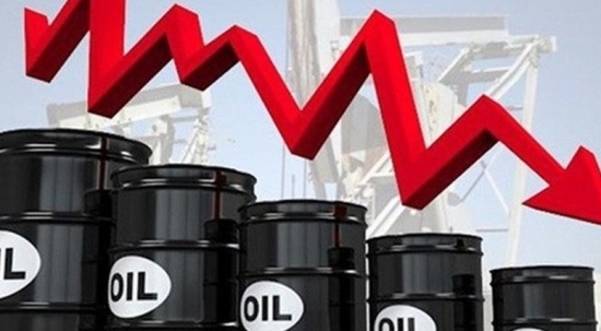 Giá xăng dầu hôm nay 3/8/2021: Sụt giảm trầm trọng