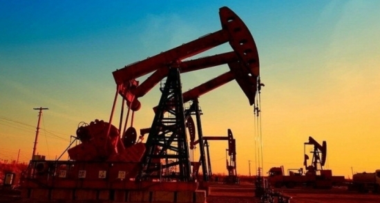 Giá xăng dầu hôm nay 28/8/2021: Dầu Brent tăng hơn 2%