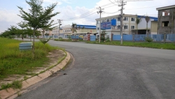 Đấu giá QSDĐ, QSHN ở và tài sản khác gắn liền với đất tại huyện Hóc Môn và quận Bình Tân, TP.HCM