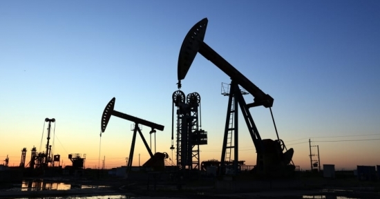 Giá xăng dầu hôm nay 3/9/2021: Giá dầu tiếp đà giảm mạnh