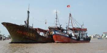 Đấu giá tàu sắt Min Đông Ngư 64954 và chiếc tàu cá vỏ thép tại tỉnh Bạc Liêu, Ninh Thuận