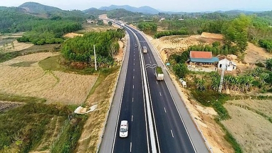 Hơn 8.000 tỷ đồng xây dựng cao tốc Sơn La - Điện Biên - Cửa khẩu Tây Trang