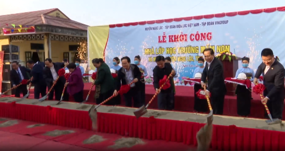 Phó Chủ tịch thường trực Quốc hội Tòng Thị Phóng dự một số sự kiện quan trọng tại Thanh Hóa