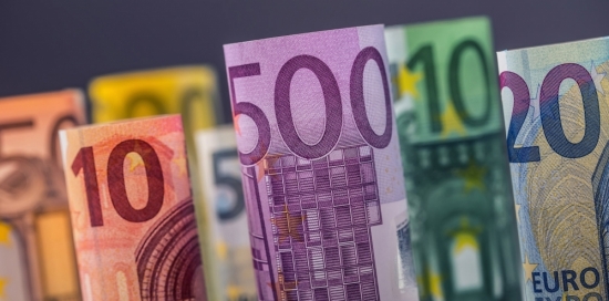 [Cập nhật] Tỷ giá Euro hôm nay 14/1: Lao dốc