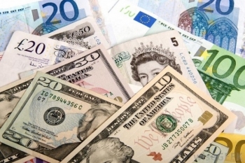 Tỷ giá ngoại tệ hôm nay 27/3/2020: USD giảm mạnh, euro tăng