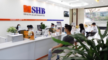 Tin tài chính ngân hàng ngày 4/4: Lãnh đạo cấp cao ngân hàng SHB tự nguyện giảm 50% lương
