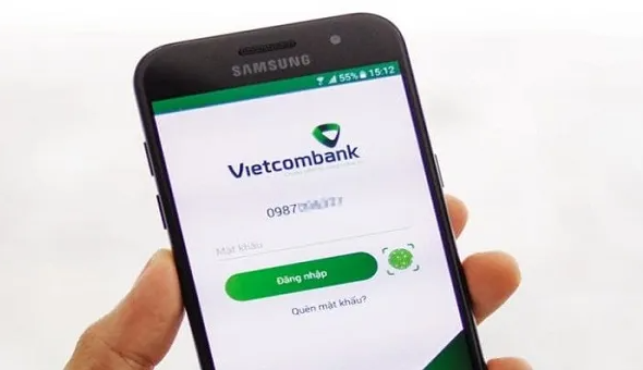 Từ 1/5, Vietcombank giảm phí dịch vụ SMS Banking chỉ còn 10.000 đồng/tháng