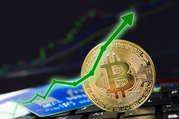 Giá Bitcoin ngày 3/5: Tăng đột biến