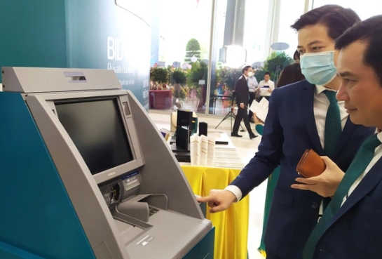 Ngân hàng nào áp dụng rút tiền ATM bằng căn cước công dân?