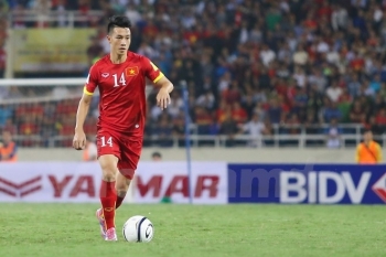 Tin bóng đá Việt Nam ngày 10/6: Tiền vệ Huy Hùng báo tin vui cho thầy Park