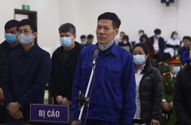 Cựu Giám đốc CDC Hà Nội “thổi giá” thiết bị y tế lại chuẩn bị hầu tòa