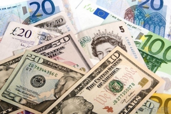 Tỷ giá ngoại tệ hôm nay 15/7/2020: USD tiếp tục giảm, Euro đi lên